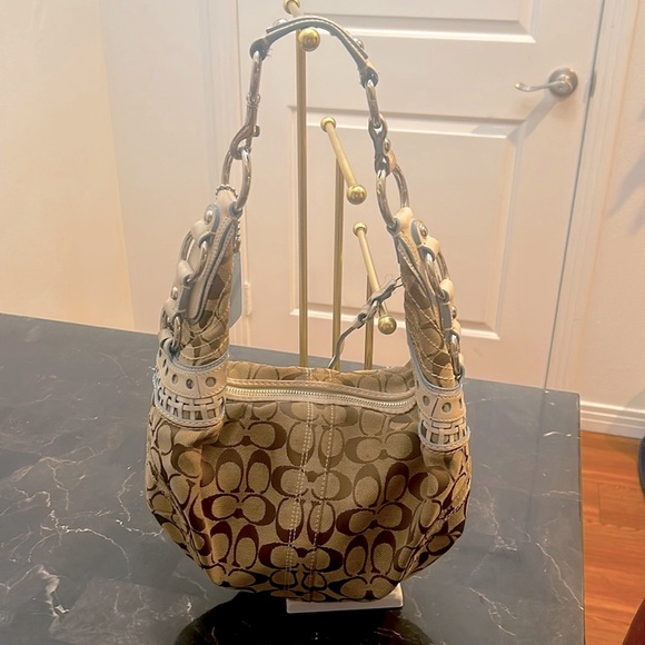 Coach Vintage Signature Shoulder Bag Tan Baby Blue And White Leather Trim - Picture 2 of 8